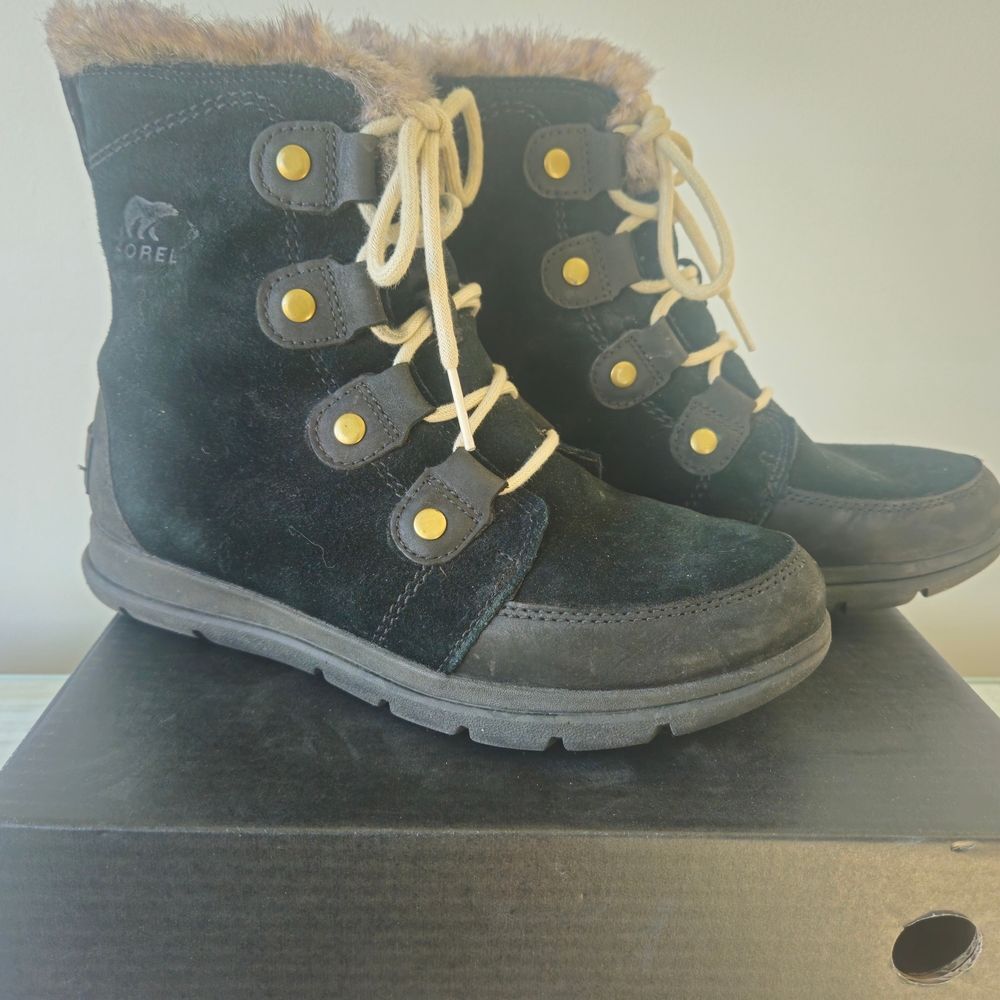 Sorel Explorer Joan Black Fur-Lined Lace-Up Boots
